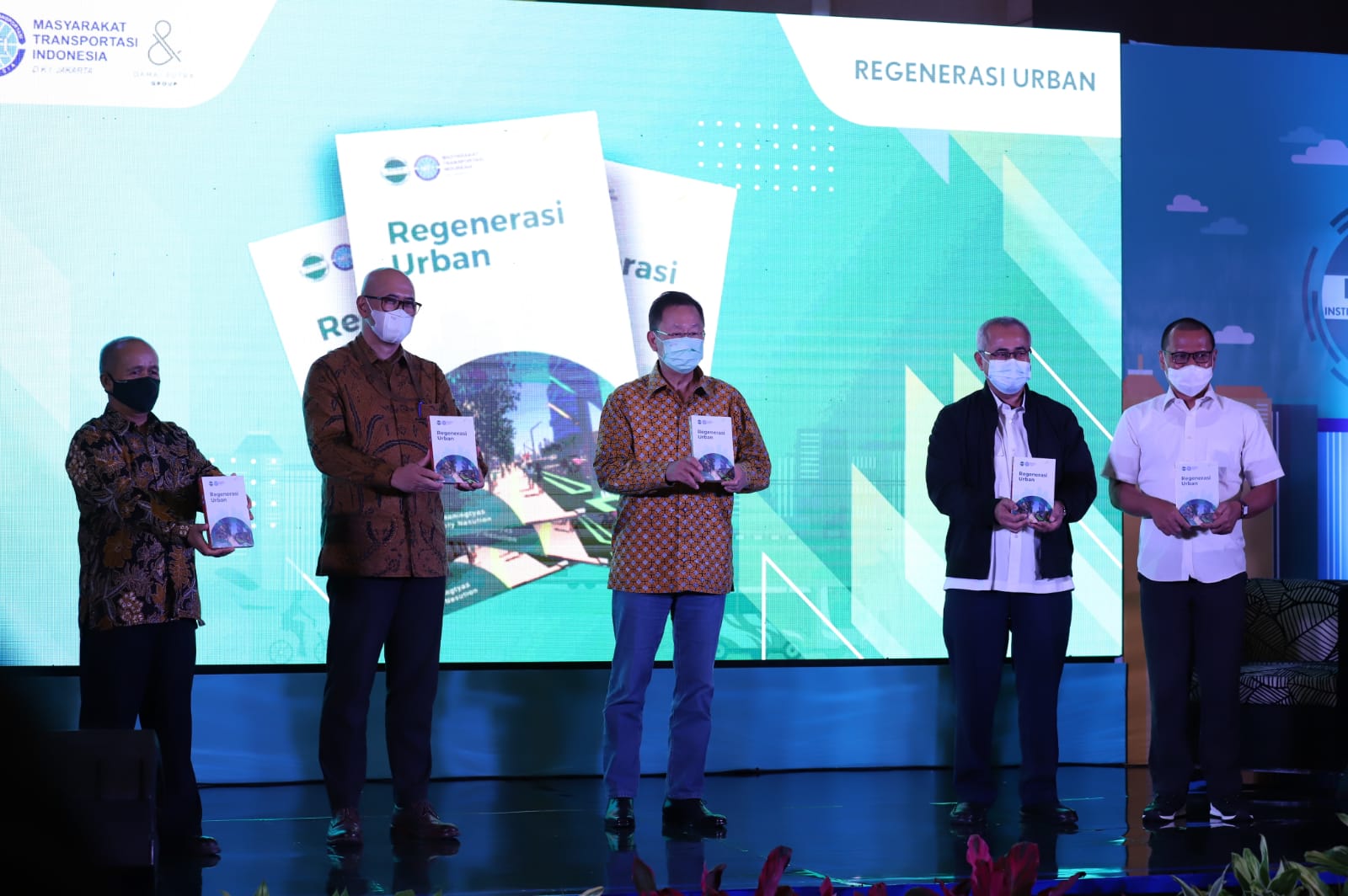 Seminar dan Peluncuran Buku Regenerasi Urban yang digelar Instran dan MTI Wlayah DKI Jakarta.