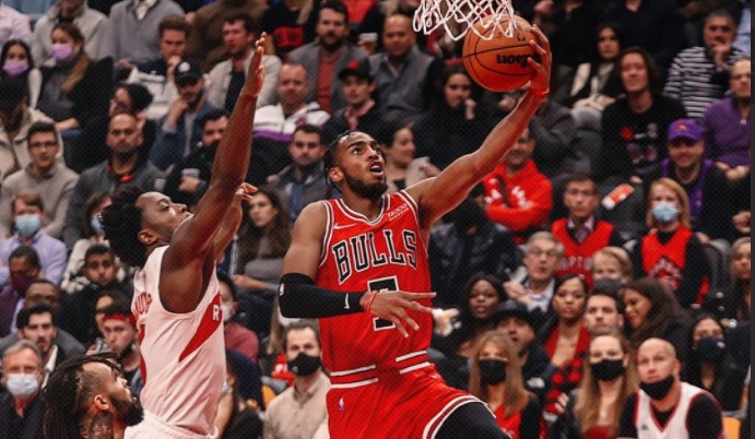 Laga NBA antara Chicago Bulls dan Toronto Raptors.