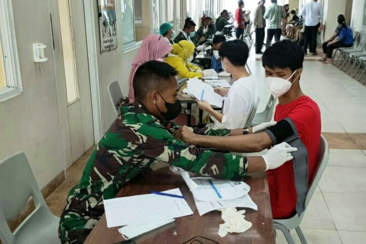 Sebanyak 1.038 warga Kota Palembang divaksin oleh Kodim 0418 Palembang, Rabu (15/9/2021).