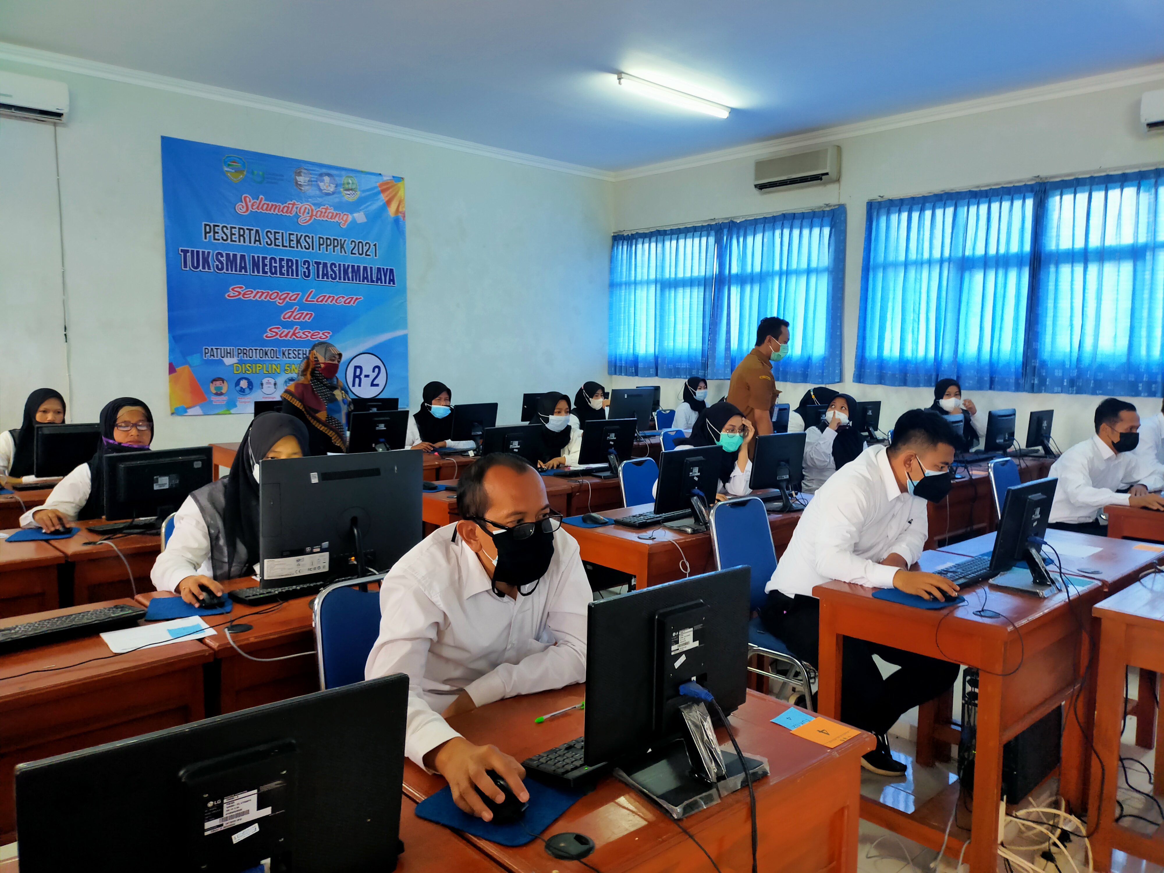  Seleksi Kopetensi dengan Perjanjian Kerja (PPPK) dilakukannya diSMAN 3 Kota Tasikmalaya pada Senin, (14/9/2021)
