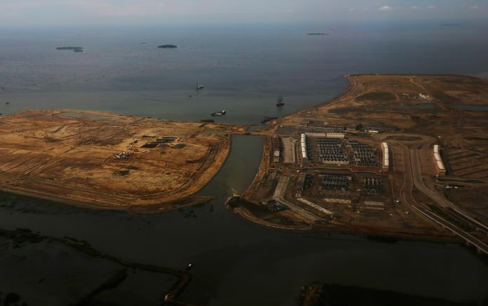 Suasana pulau reklamasi.