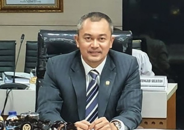 Anggota Komisi III DPR RI Andi Rio Idris Padjalangi. 