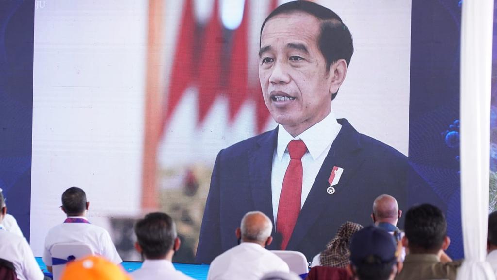 Presiden Joko Widodo memberi sambutan dan selamat HUT ke-22 KPP melalui video conference.