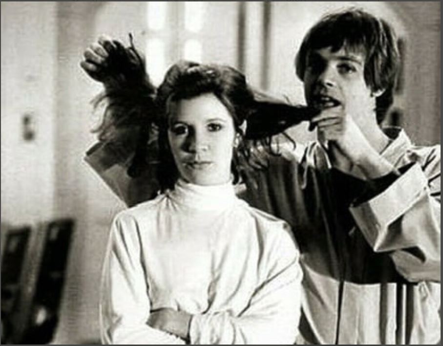 Mark Hamill (kanan) bersama Carrie Fisher