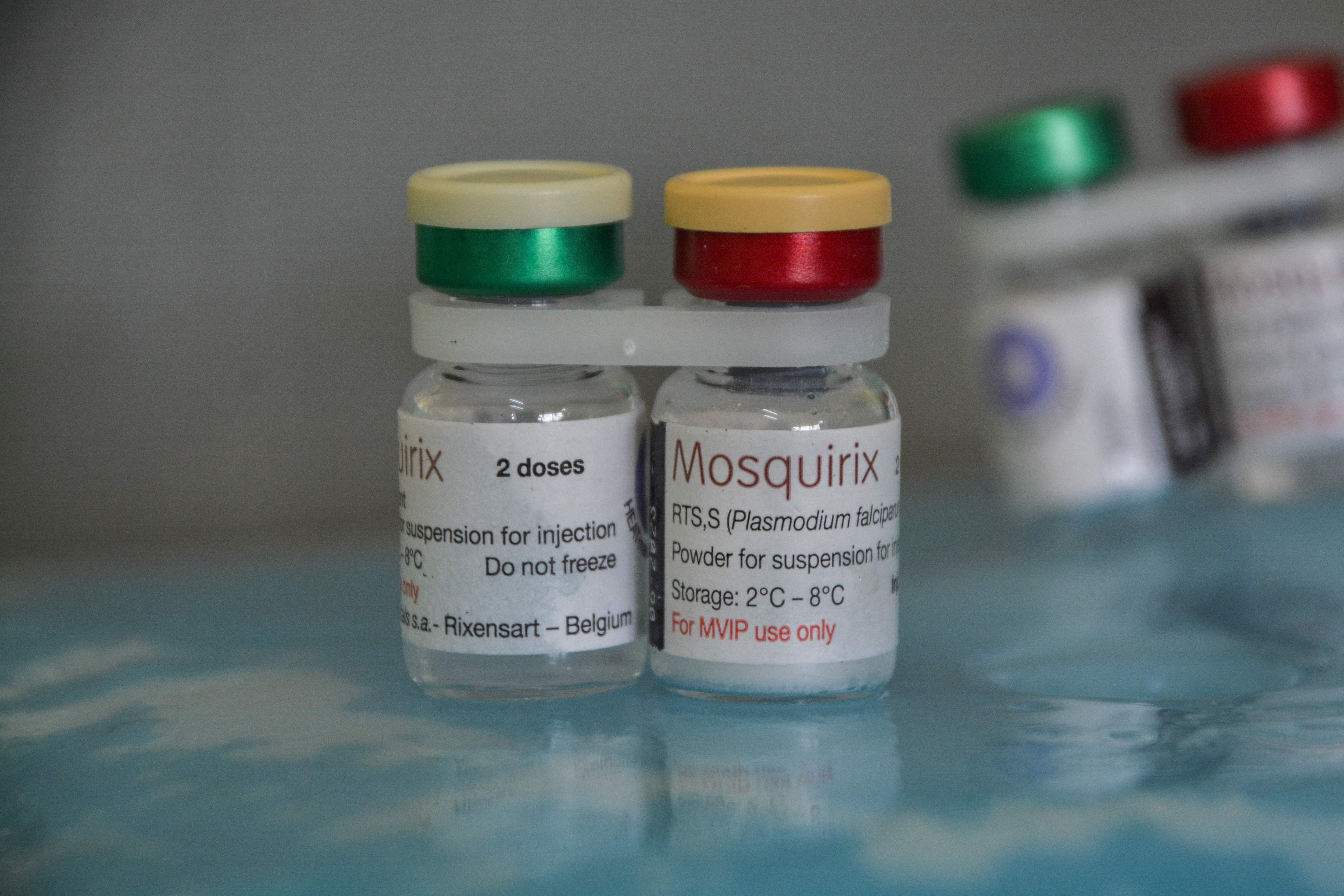 Mosquirix, vaksin malaria untuk anak.