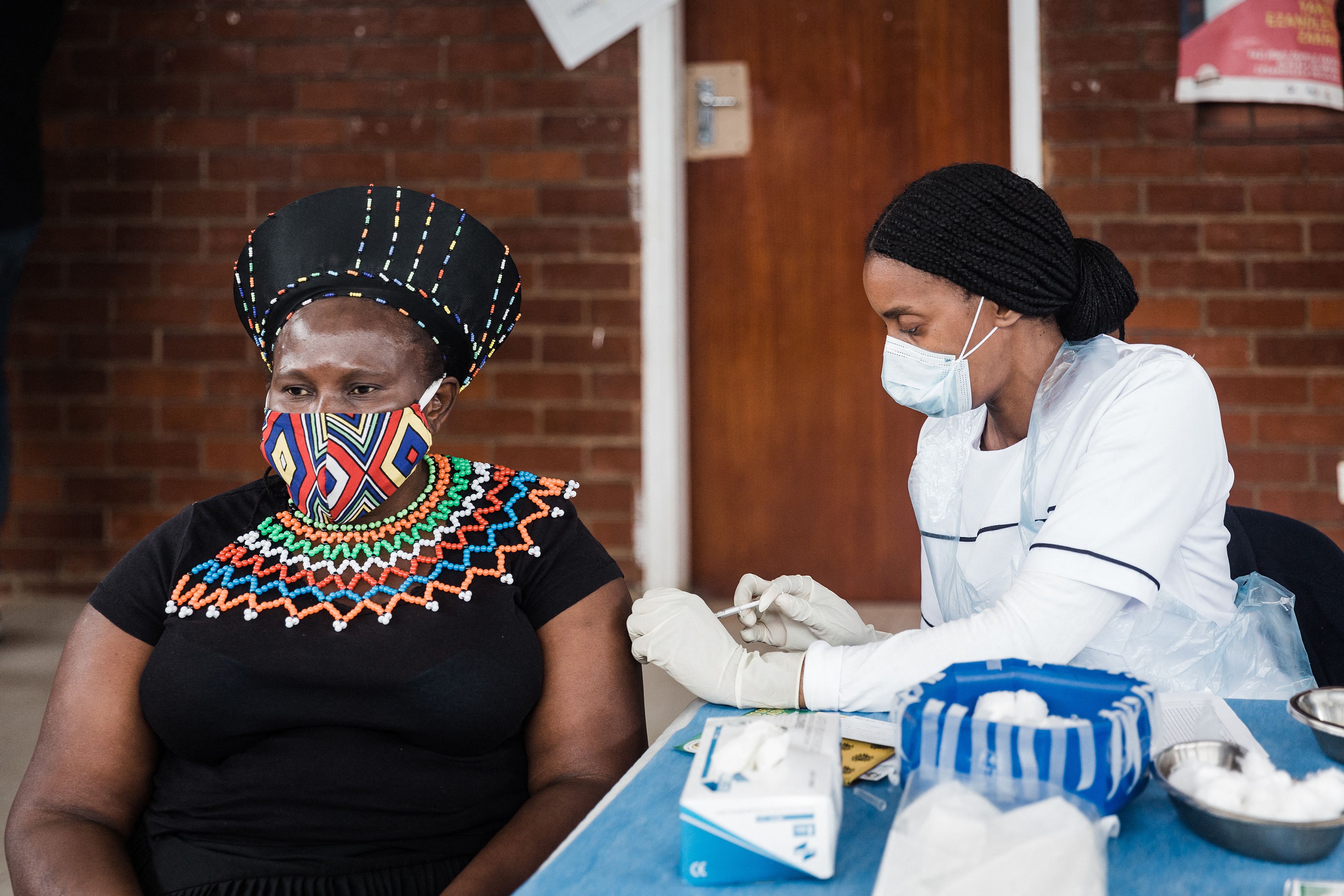 Ilustrasi vaksinasi covid-19 di Afrika Selatan