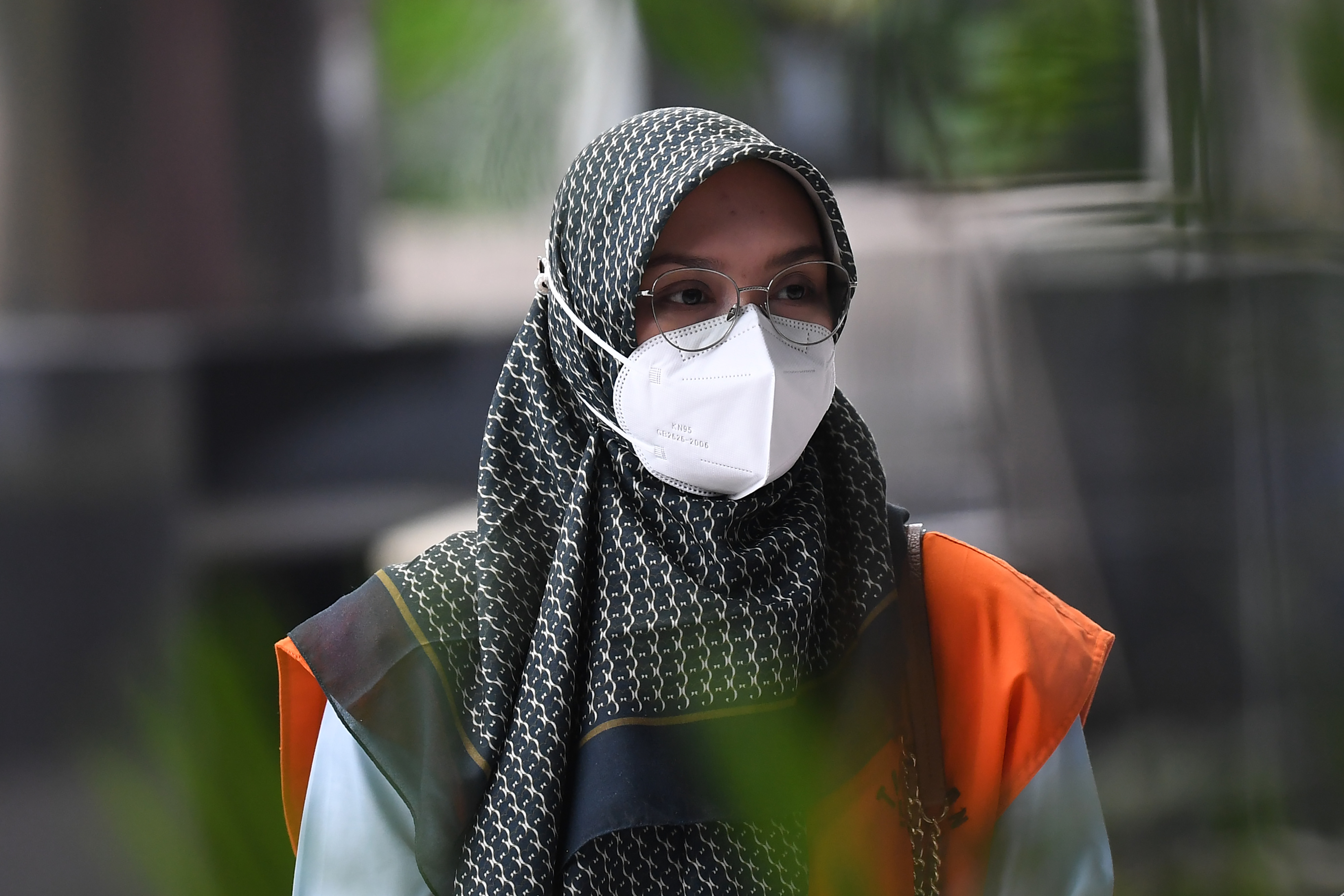 Bupati nonaktif Probolinggo Puput Tantriana yang menjadi tersangka kasus suap.