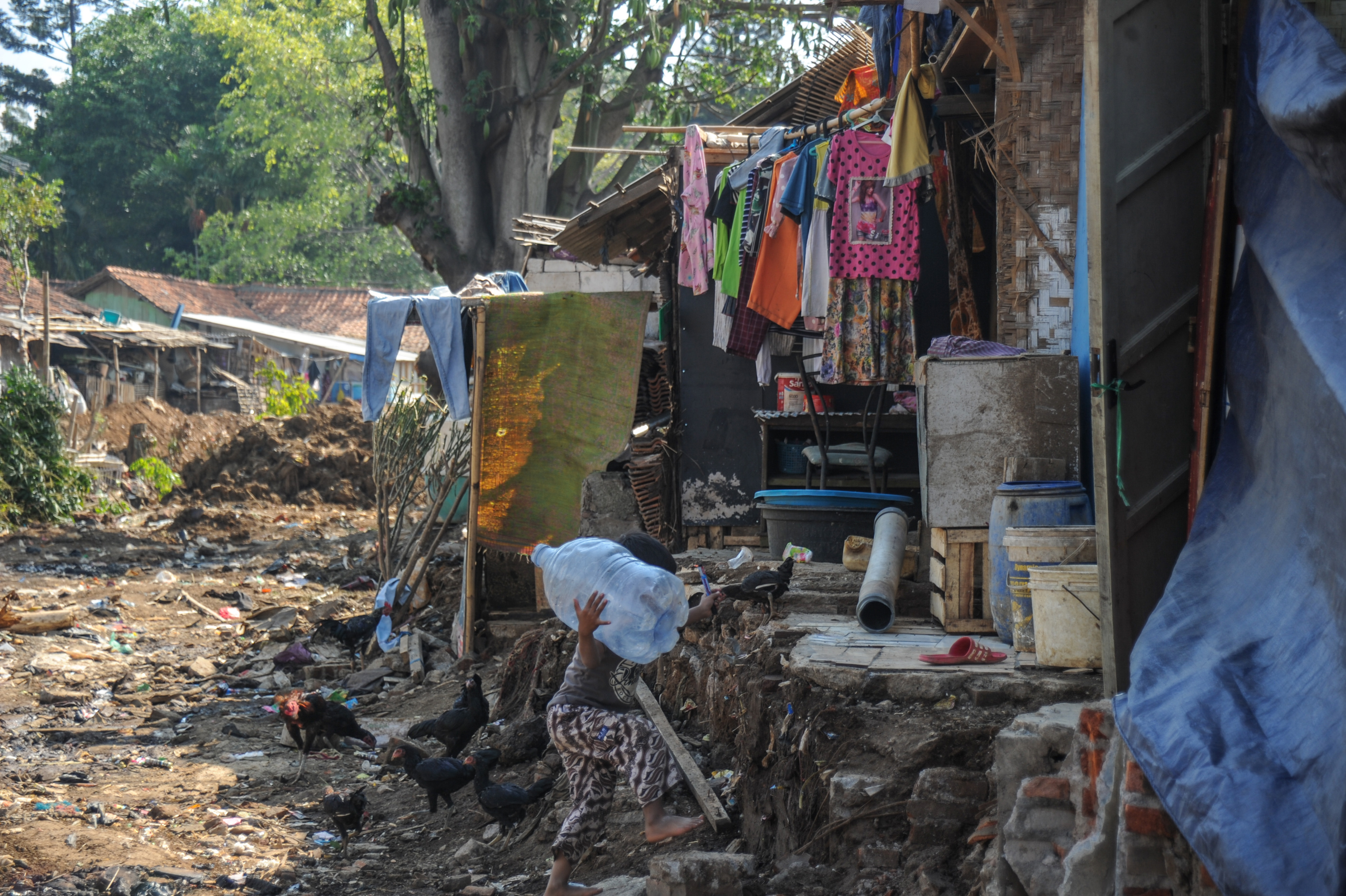 Di Kabupaten Pidie, Provinsi Aceh, sedikitnya 1.974 keluarga, tidak memiliki rumah tempat tinggal (Back Log).