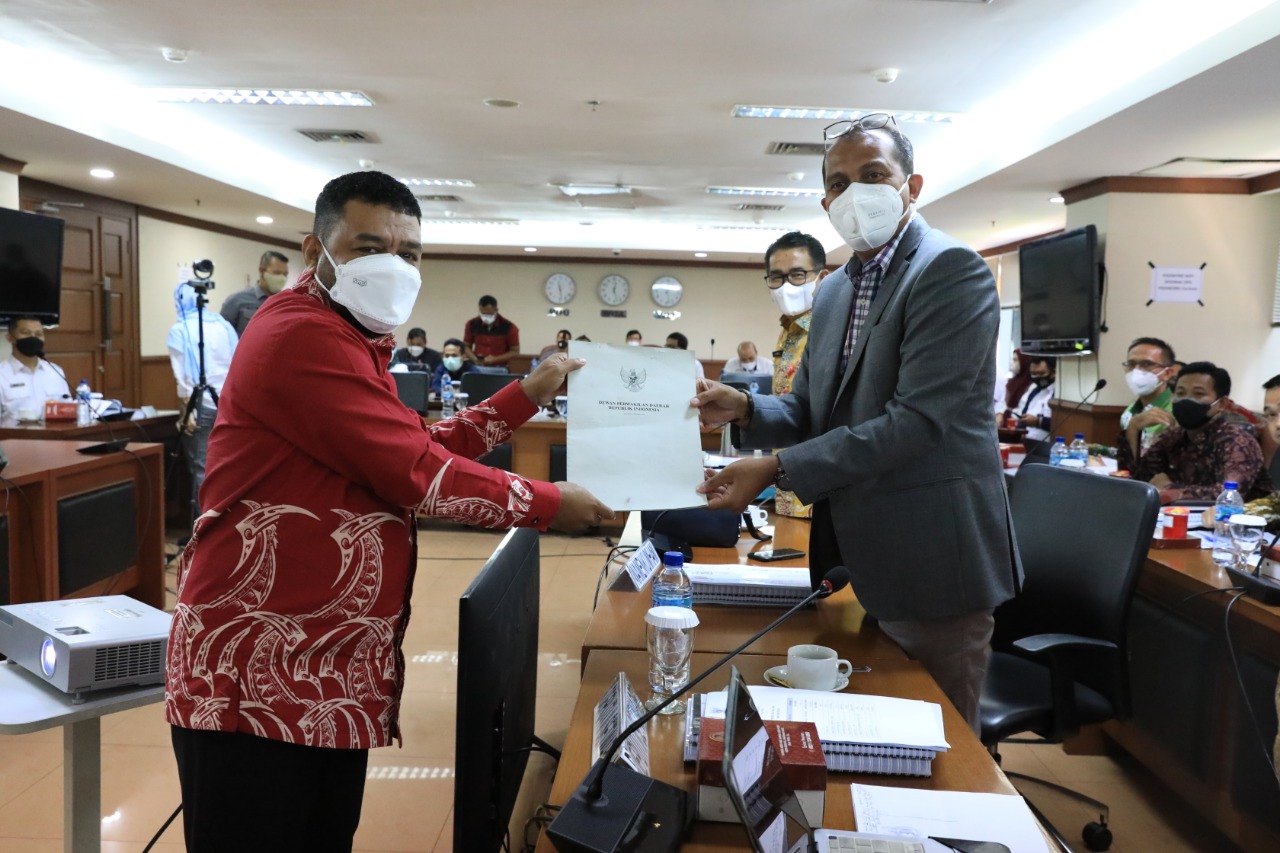 Konsultasi Rancangan Peraturan Pemerintah Pelaksanaan UU No. 2 Tahun 2021 di Gedung DPD RI, Jakarta, Selasa (5/10).