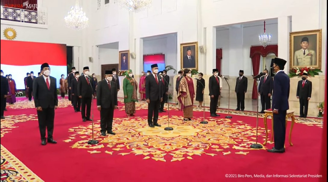 Presiden Joko Widodo melantik Duta Besar Indonesia yang akan ditempatkan di sejumlah negara sahabat.