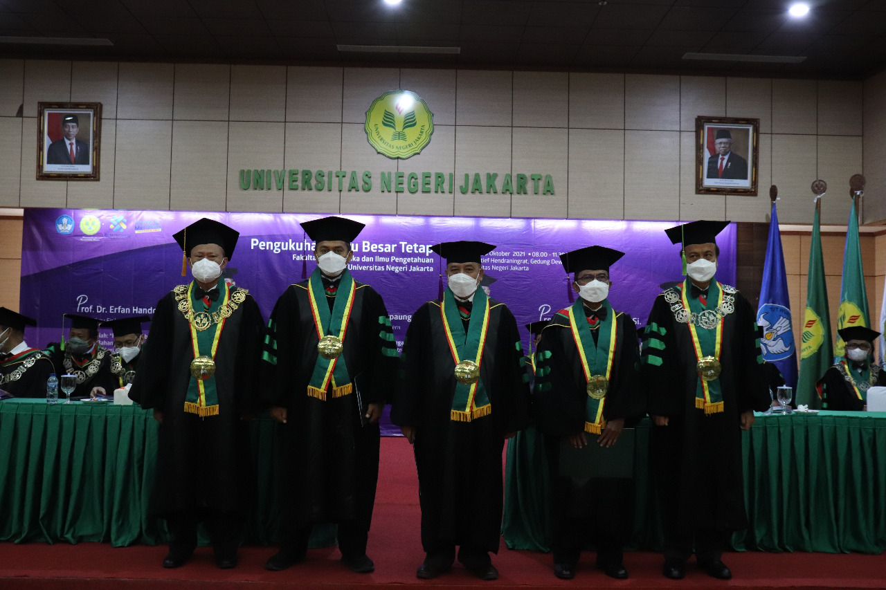 UNJ Kukuhkan Tiga Guru Besar FMIPA 