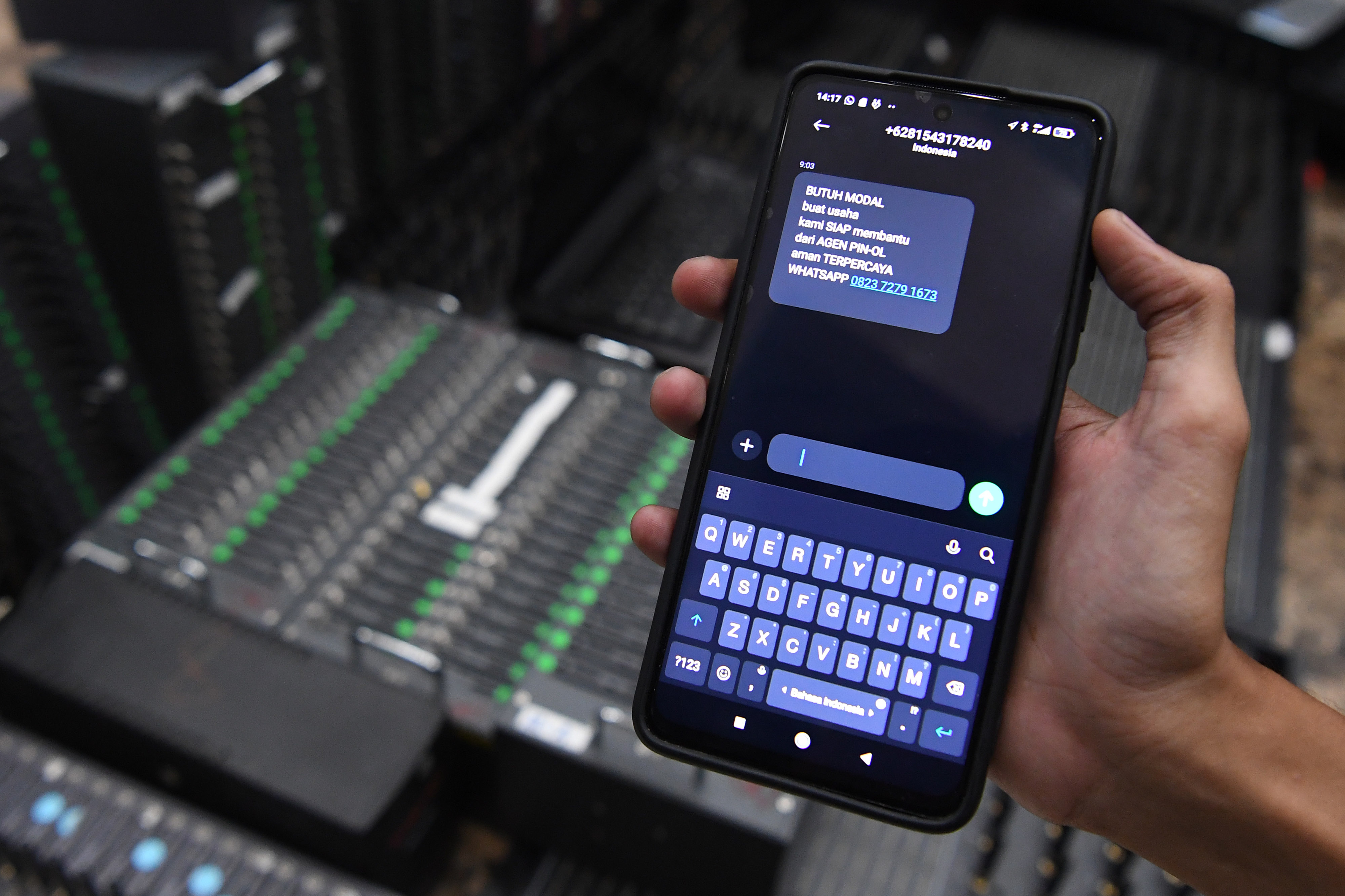 Pesan penawaran pinjaman online.