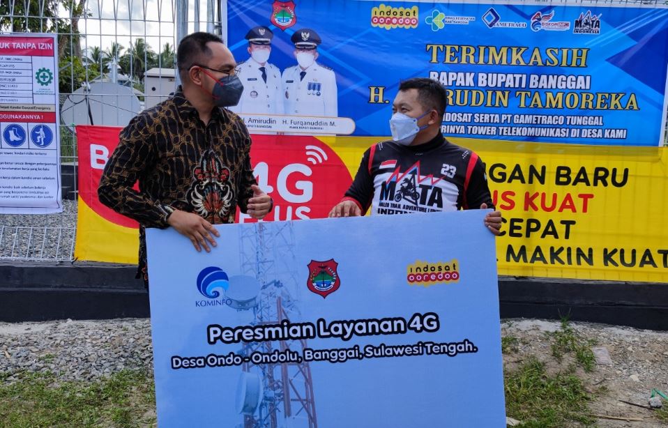 Peresmian layanan 4G Indosat Ooredoo di Desa Ondo-Ondolu, Kecamatan Batui, Kabupaten Banggai, Sulawesi Tengah. 