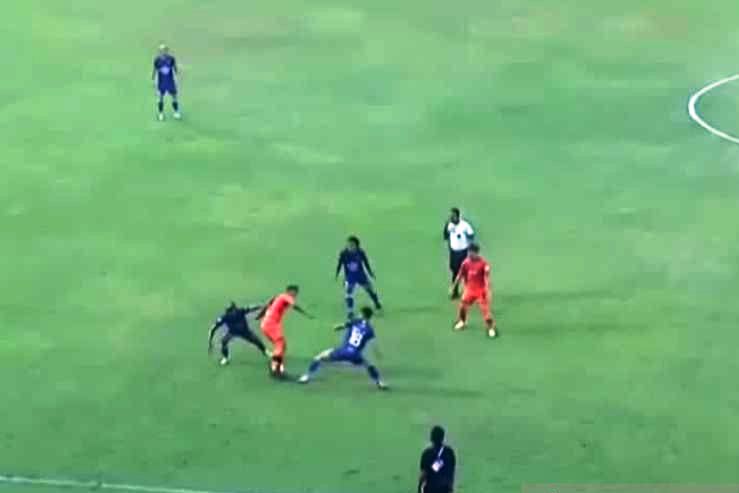 Tim Persita Tangerang bermain imbang 1-1 melawan tim Persiraja Banda Aceh di Stadion Moch Soebroto Kota Magelang, hari ini.