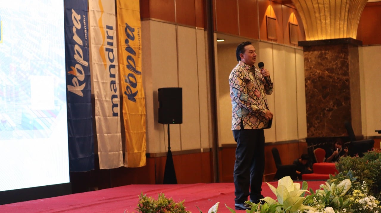 Regional Chief Executive Officer (RCEO) Kanwil 3 Jakarta 1 Bank Mandiri Ali Usman. 