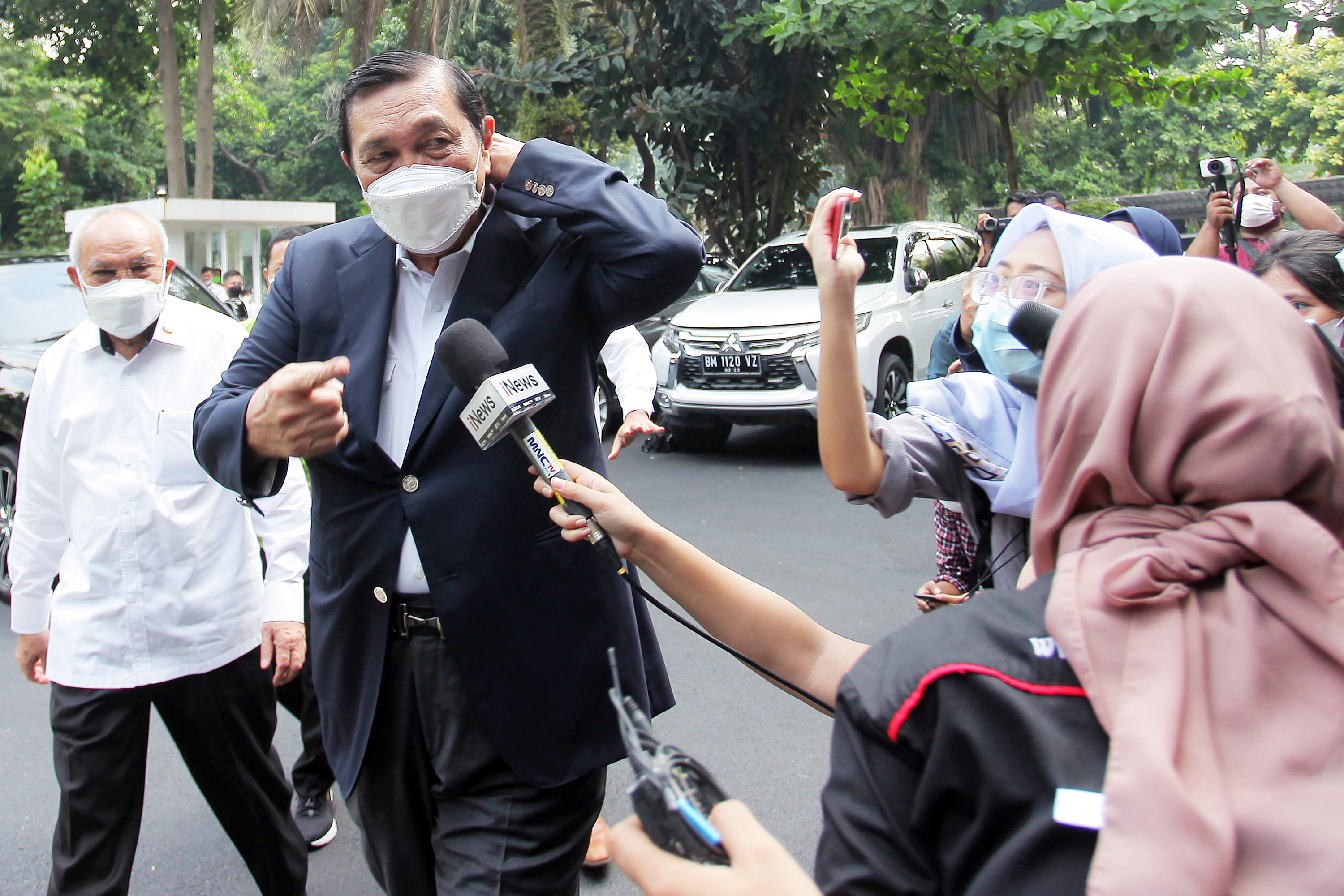 Luhut Yakin Indonesia Masuk ke Endemi Covid-19 Jika Libur Nataru Terkendali