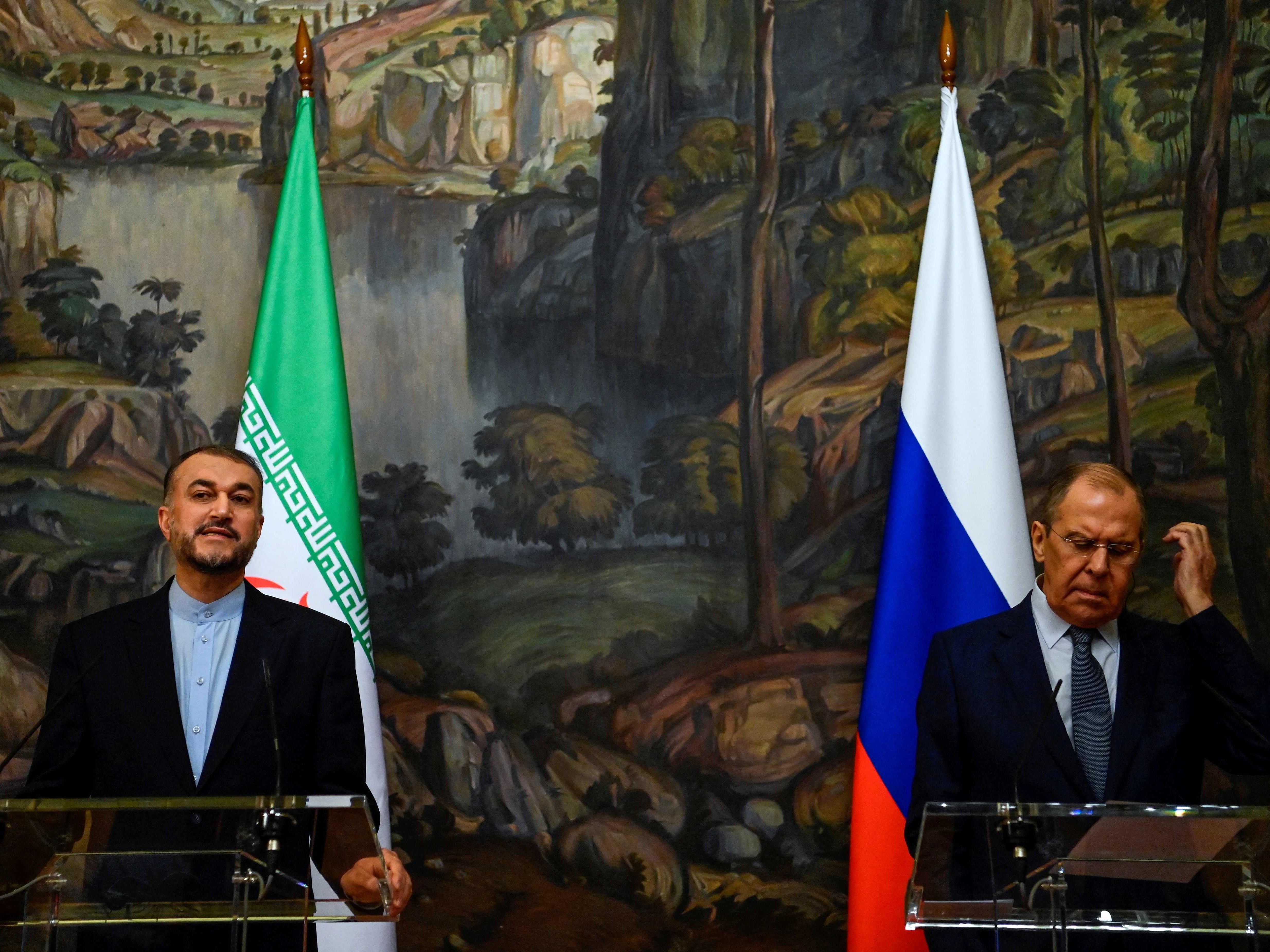 Setelah Tiongkok, Iran Siap Sepakati Kerja Sama dengan Rusia