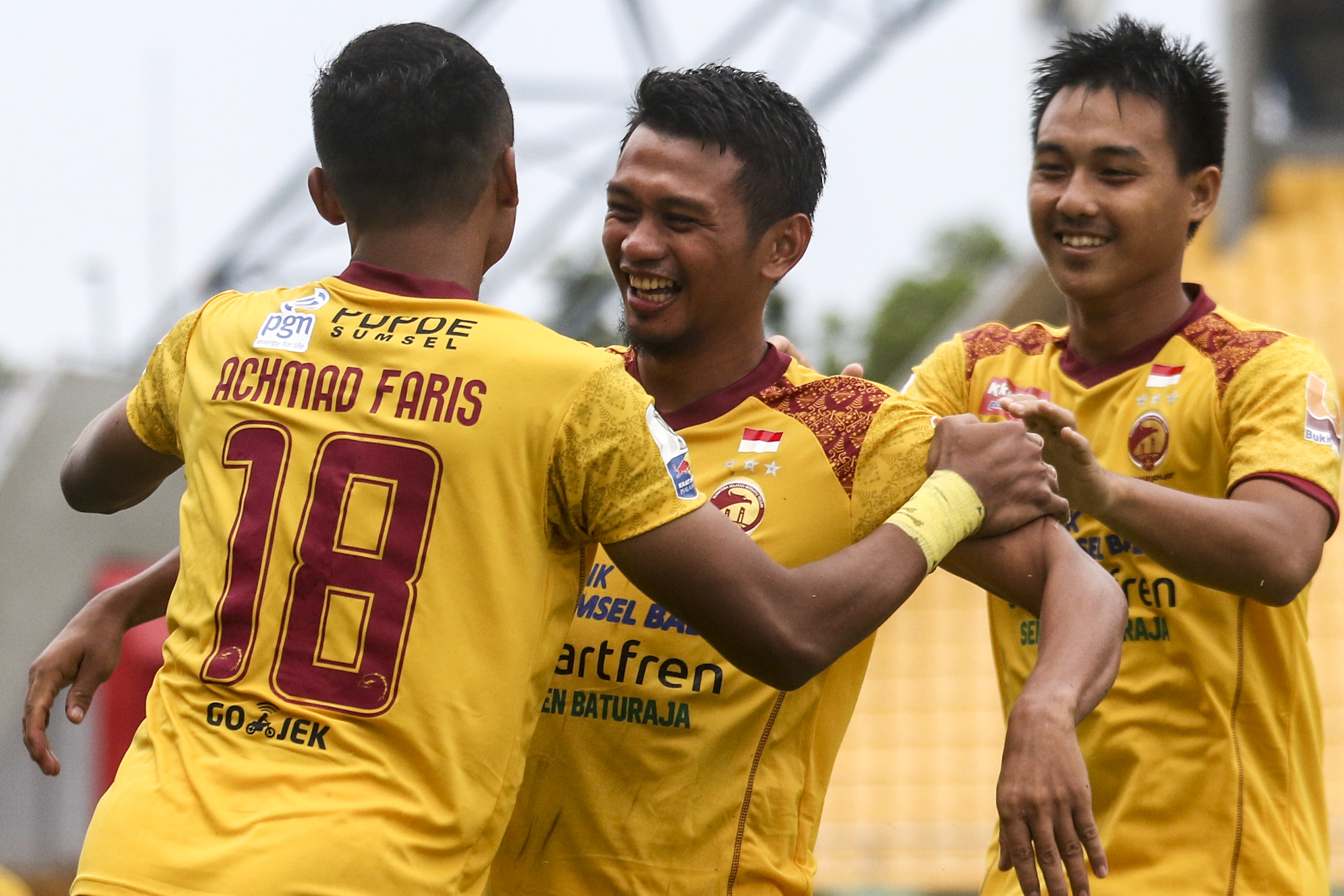 Pemain Sriwijaya FC saat melakukan selebrasi usai mencetak gol ke gawang lawan.