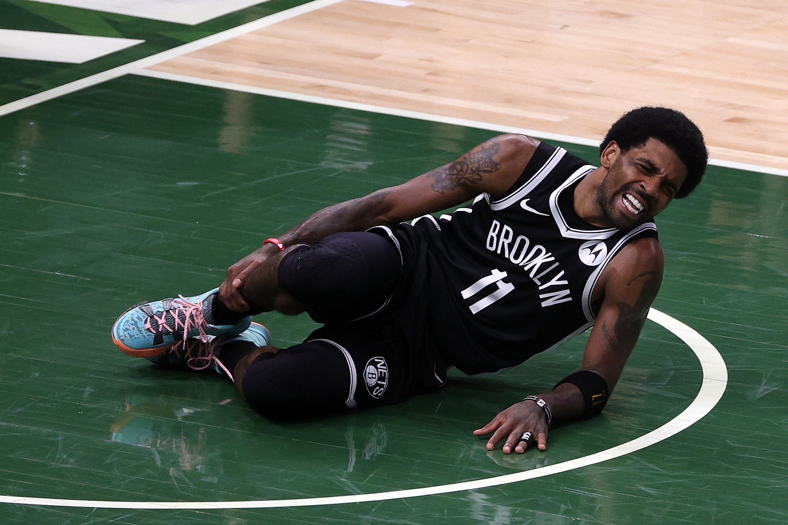 Pemain Brooklyn Nets Kyrie Irving