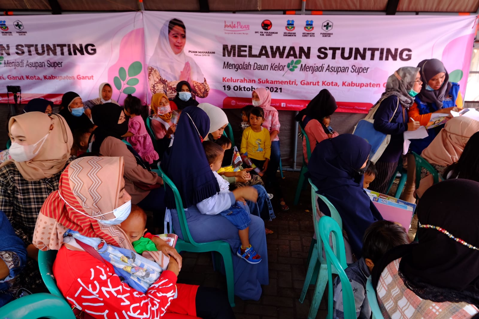 HaloPuan meluncurkan Gerakan Melawan Stunting di Kelurahan Sukamentri, Kecamatan Garut Kota, Kabupaten garut, Jawa Barat.. 