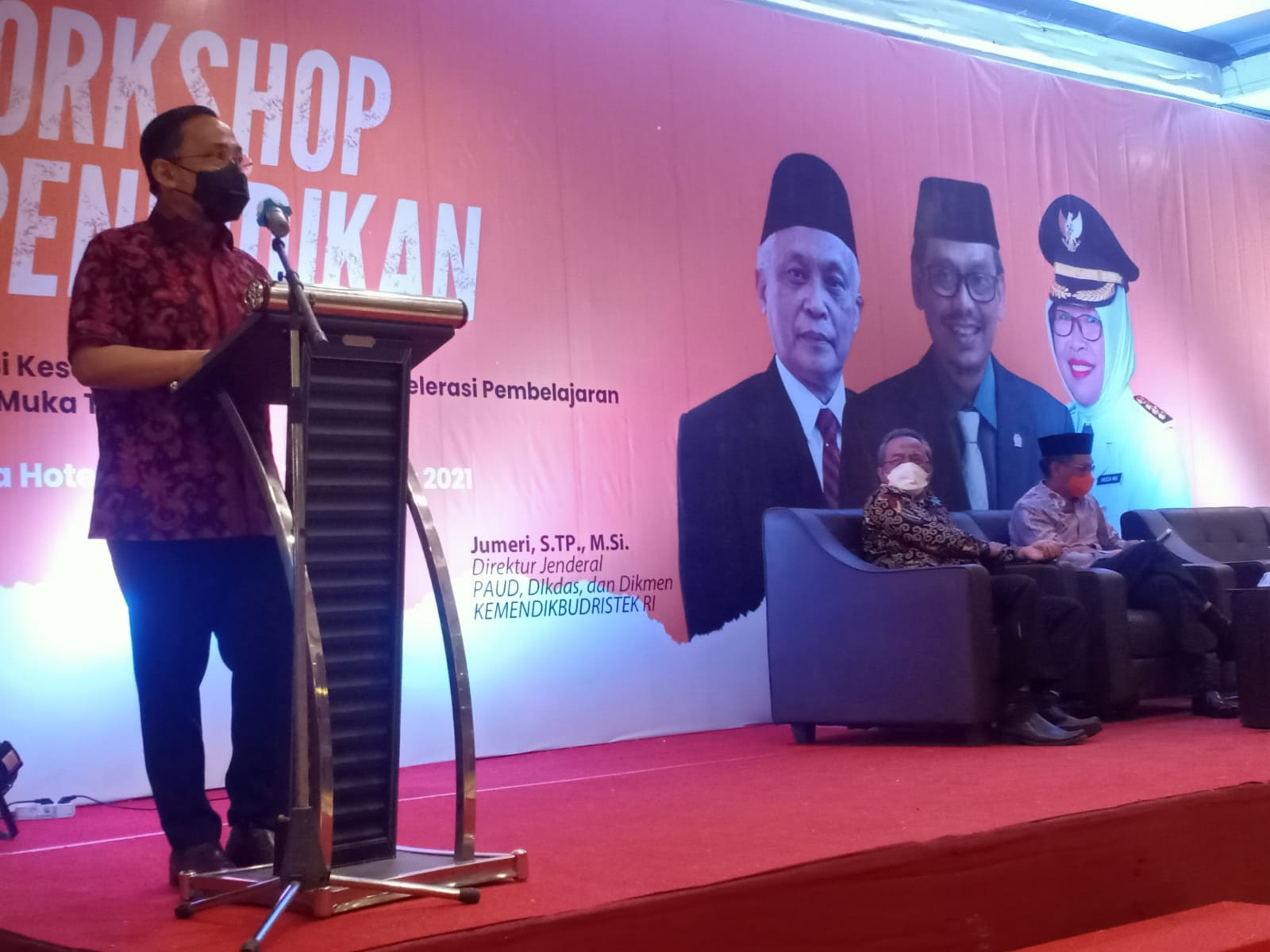 Workshop pendidikan 'Kondisi Kesehatan Dalam Rangka Akselerasi Pembelajaran Tatap Muka (PTM) Terbatas'.