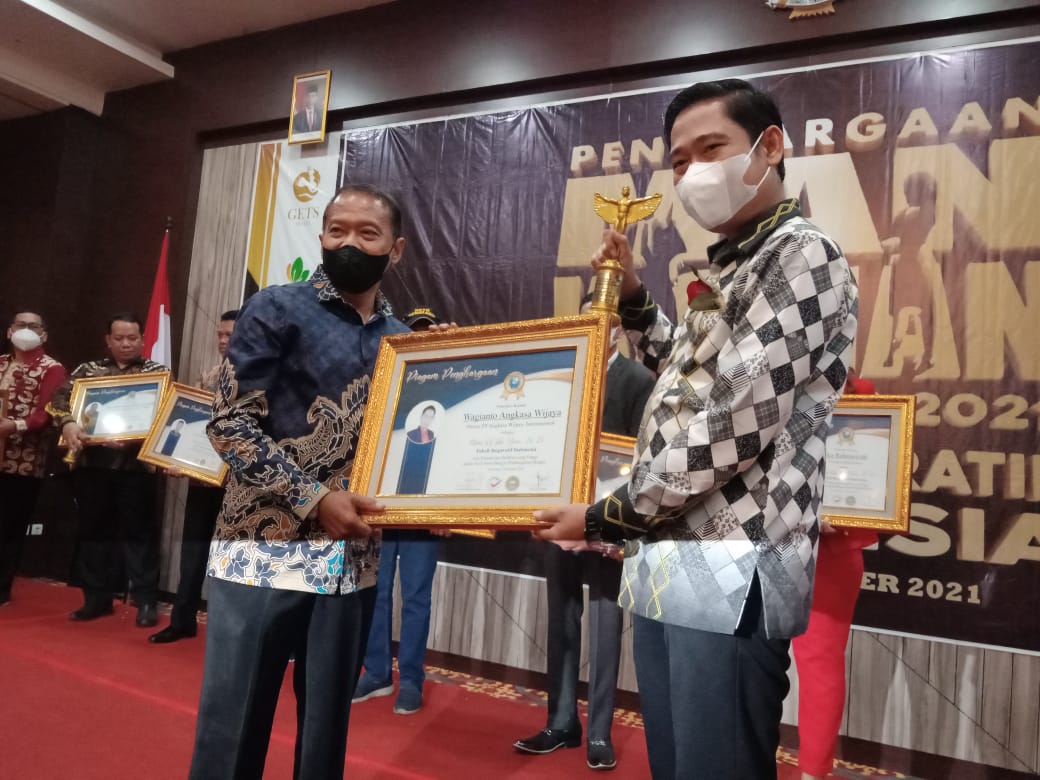 Malam penganugerahan Tokoh Inspiratif di Semarang