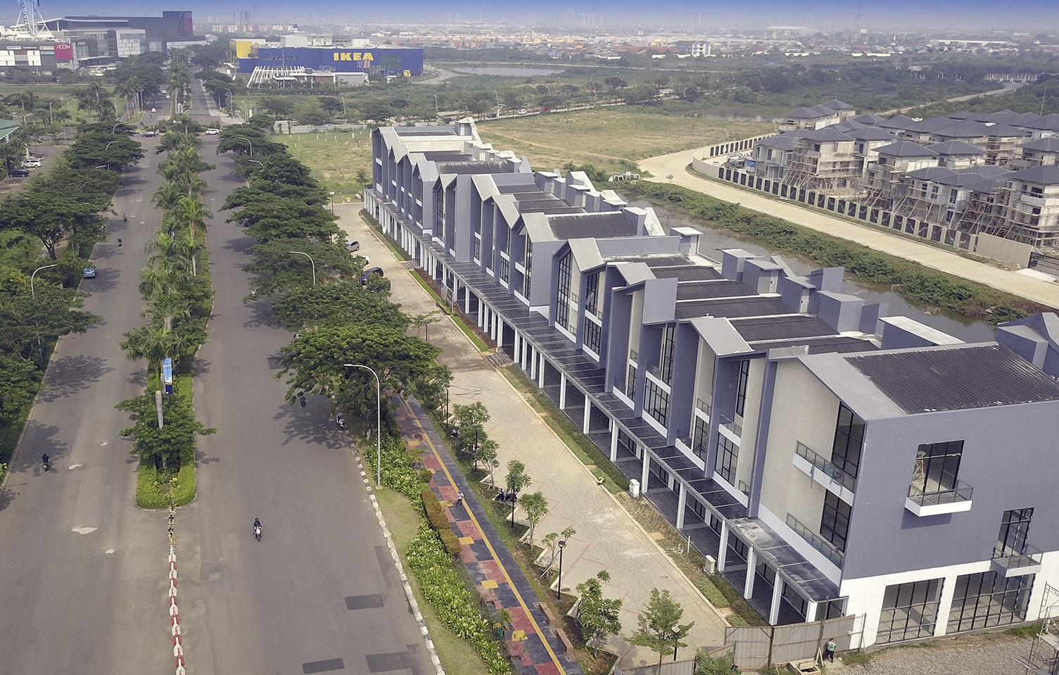 Fasilitas Komersial Terus Dibangun di JGC