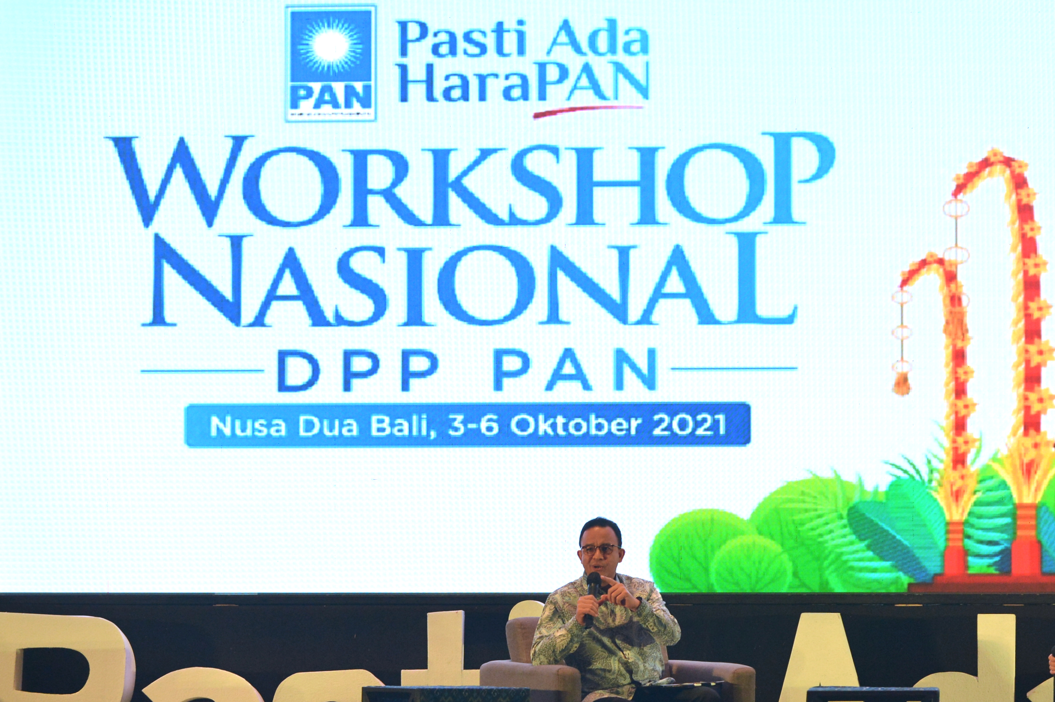 Pilih ke Bali Ketimbang Paripurna DPRD, Anies Dinilai tak Jelas  