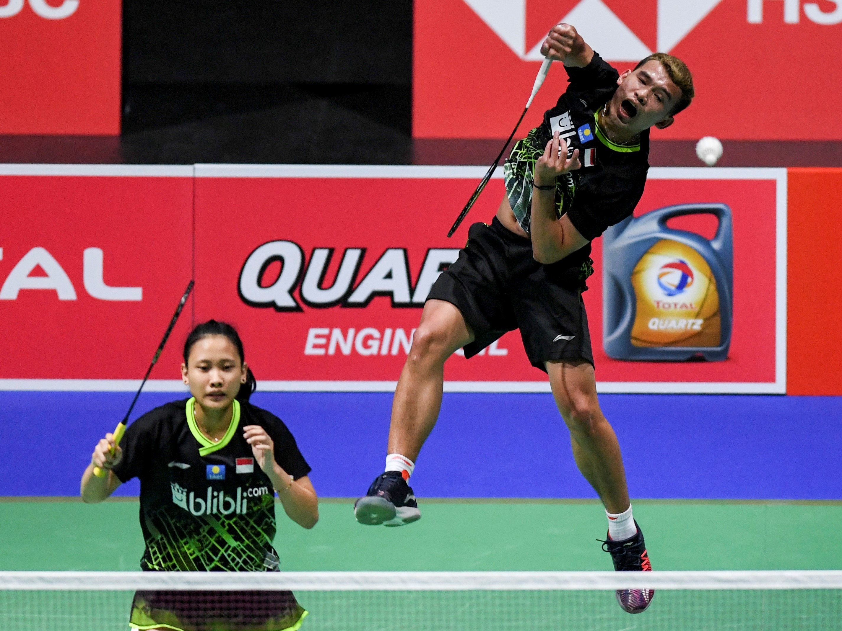 Ganda campuran Indonesia Rinov Rivaldy (kanan) dan Pitha Haningtyas Mentari.