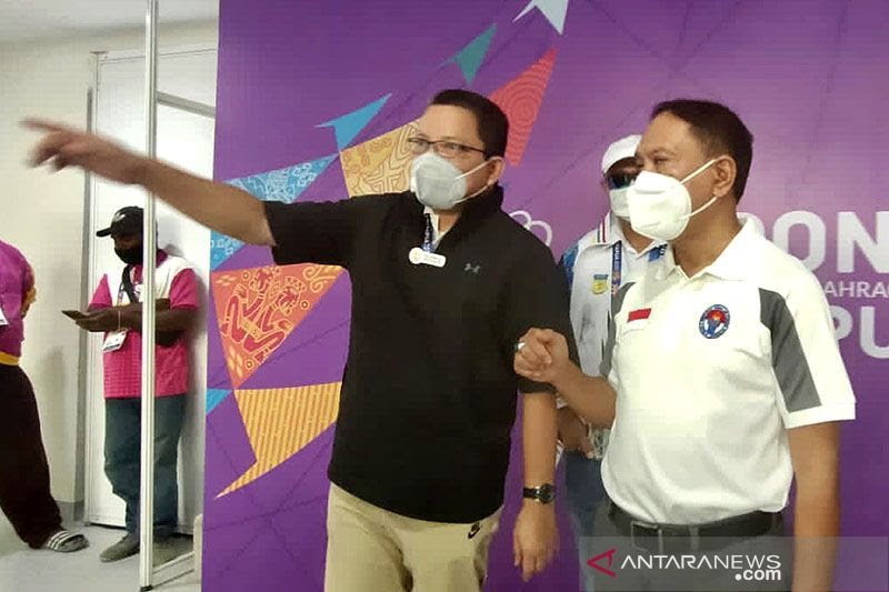 Menpora Zainudin Amali (Kanan)