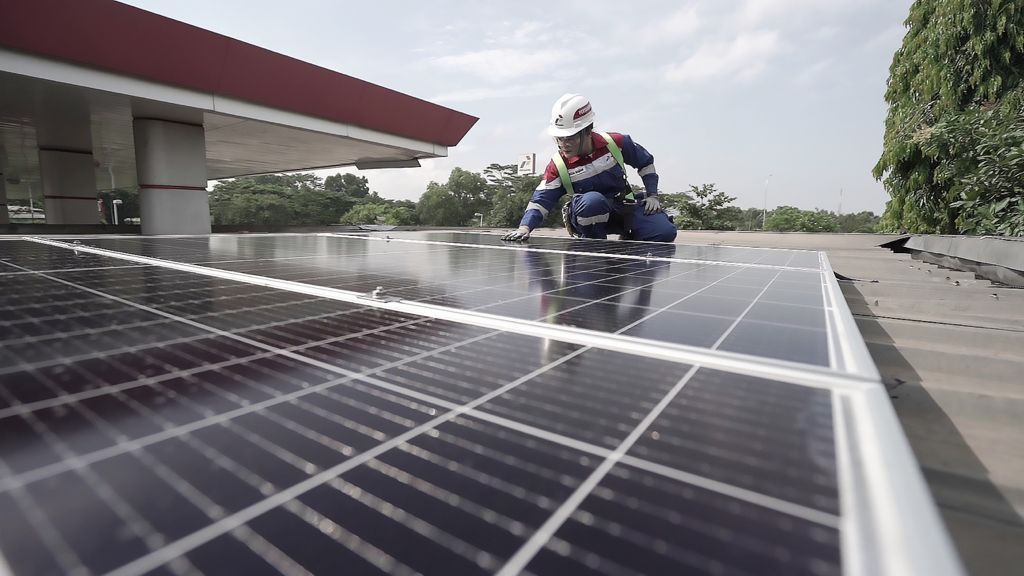 Panel listrik tenaga surya