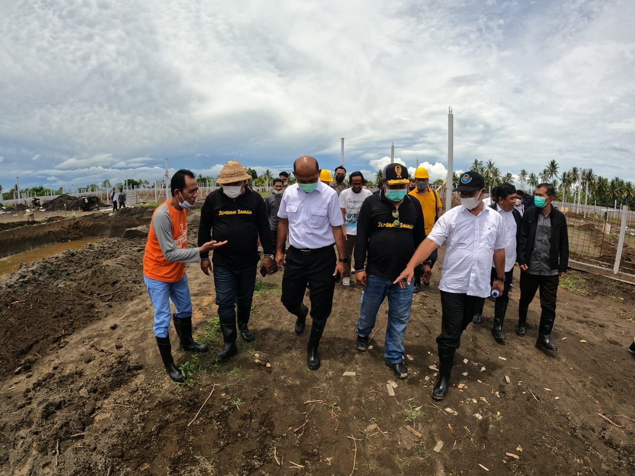 DIRJEN Perikanan Budidaya KKP, TB Haeru saat kunker ke Kabupaten Jembrana, Bali mengunjungi budidaya lobster dan udang vaname