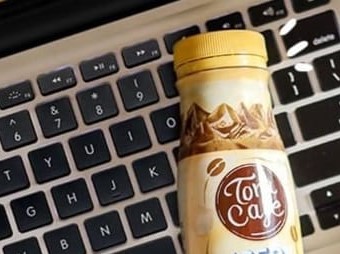 Di masa pandemi covid-19, kopi siap minum juga bisa untuk menemani kegiatan di rumah seperti work from home (WFH).