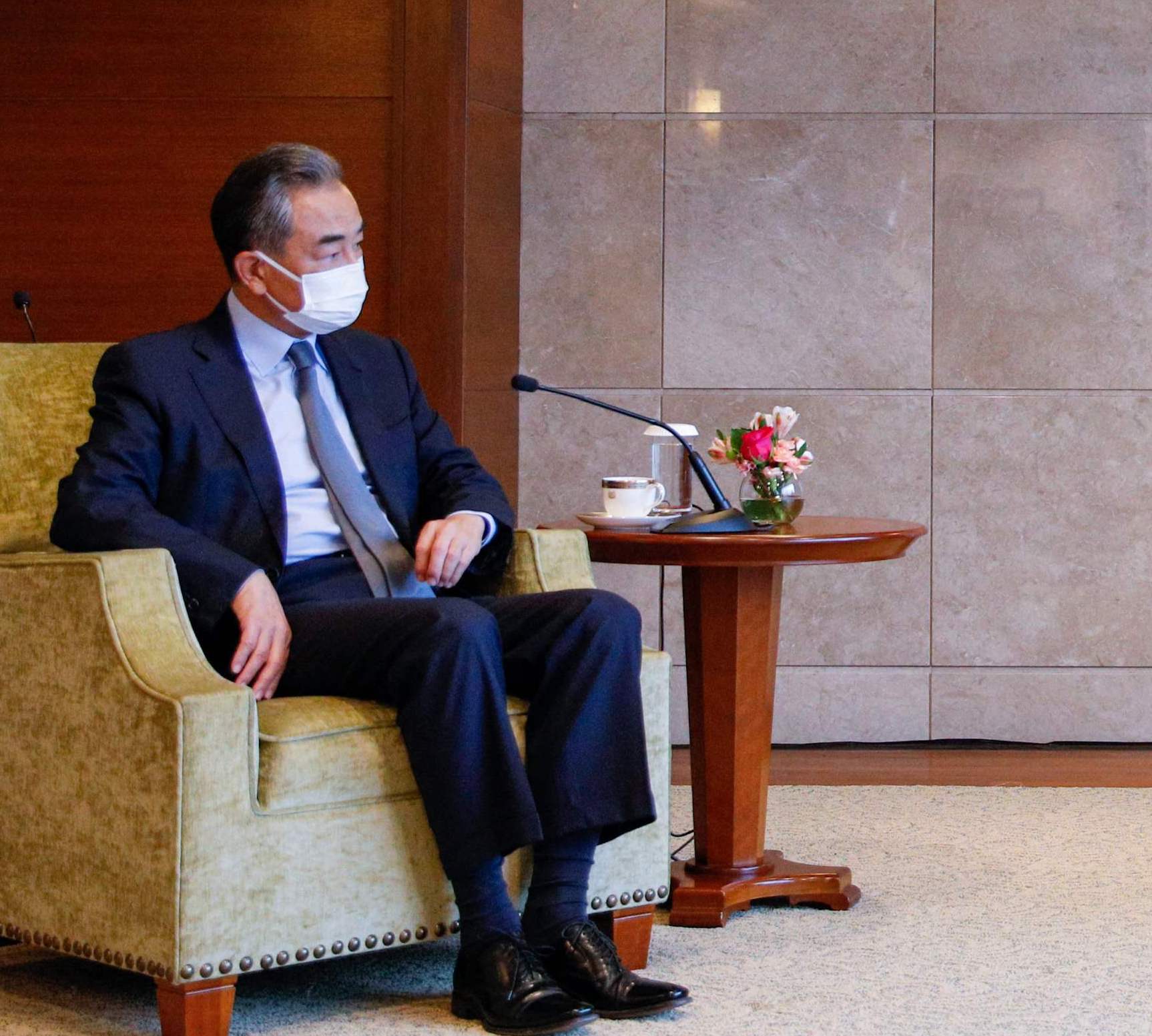 Menteri Luar Negeri Tiongkok Wang Yi menyatakan Tiongkok siap bantu pemerintah Taliban membangun Afghanistan. 