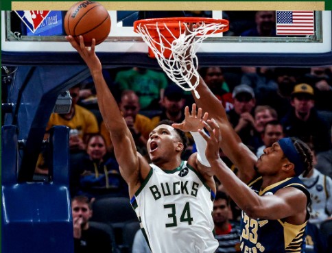 Bintang Milwaukee Bucks Giannis Antetokounmpo (kiri)
