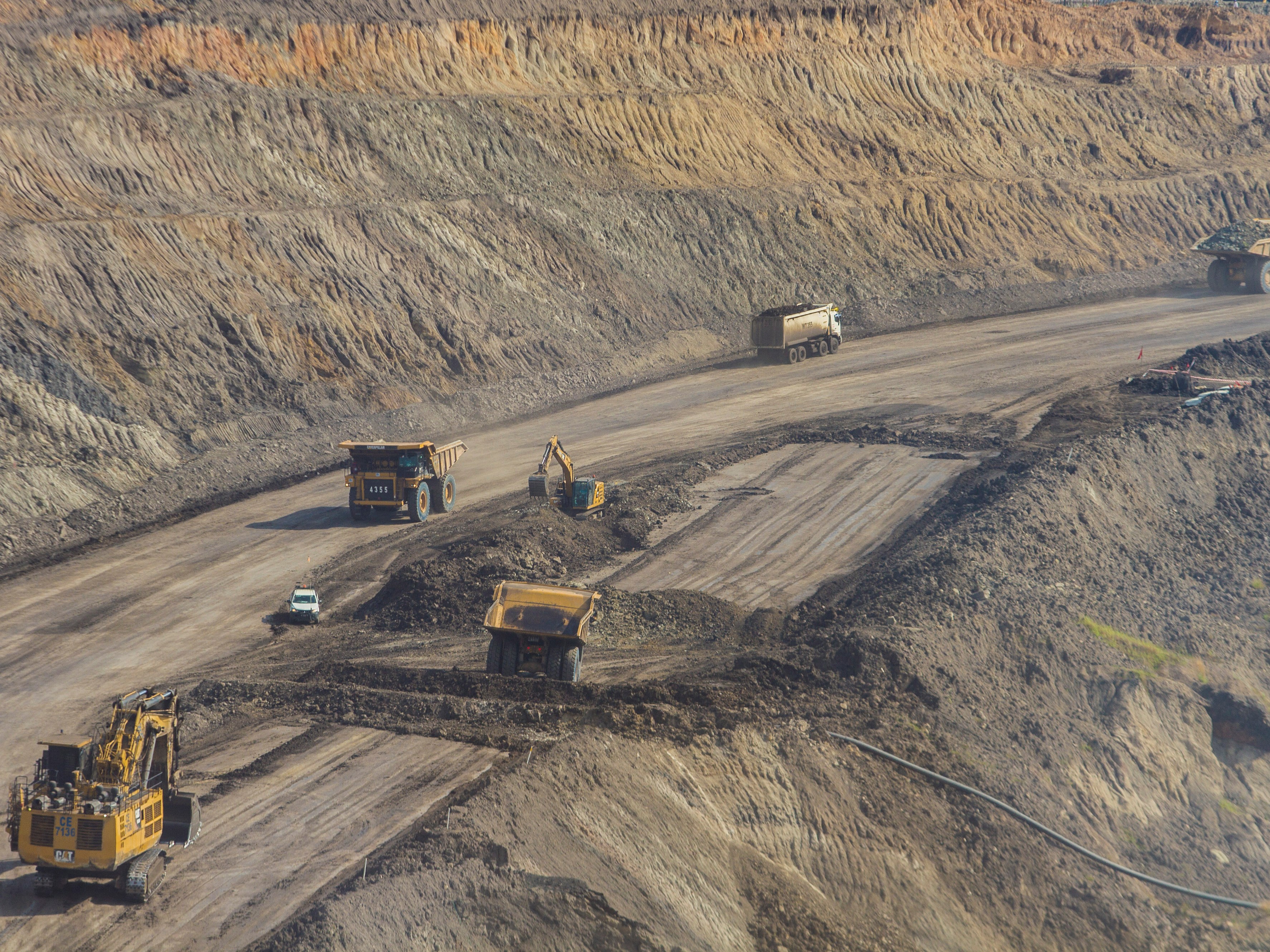 Tanpa DMO Batu Bara, Industri Semen sampai Tekstil Terancam Kolaps