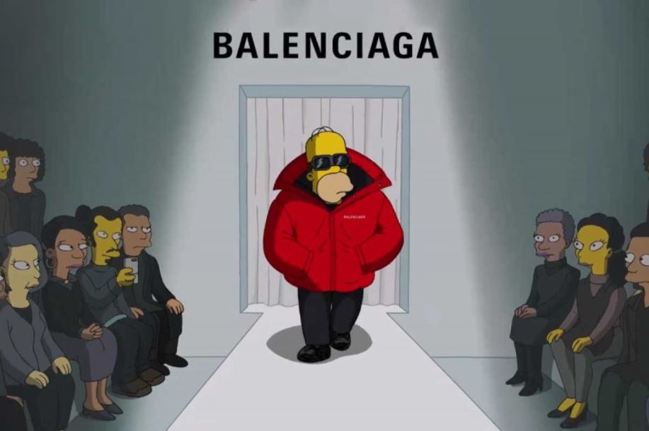 Homer Simpson memperagakan koleksi Balenciaga.