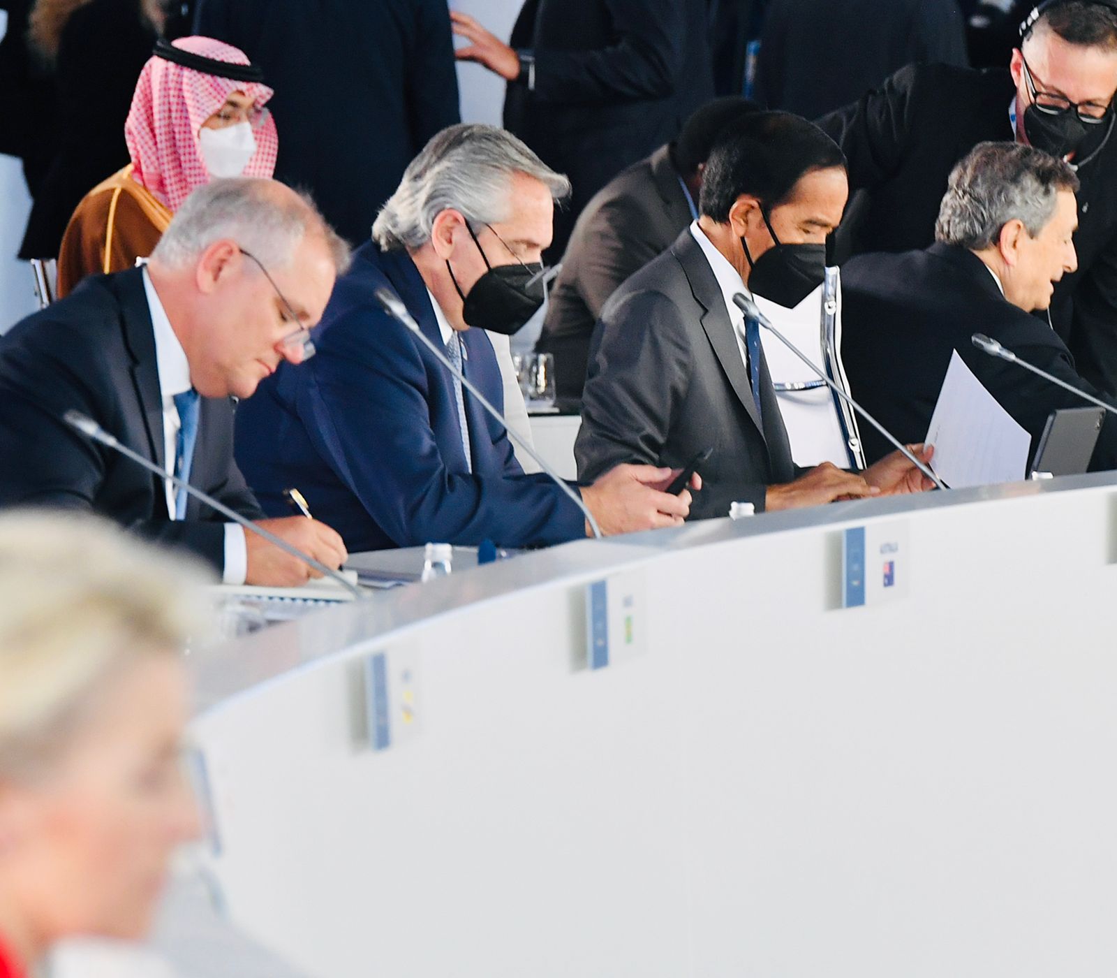 Presiden Joko Widodo bersama sejumlah pemimpin dunia di KTT G20