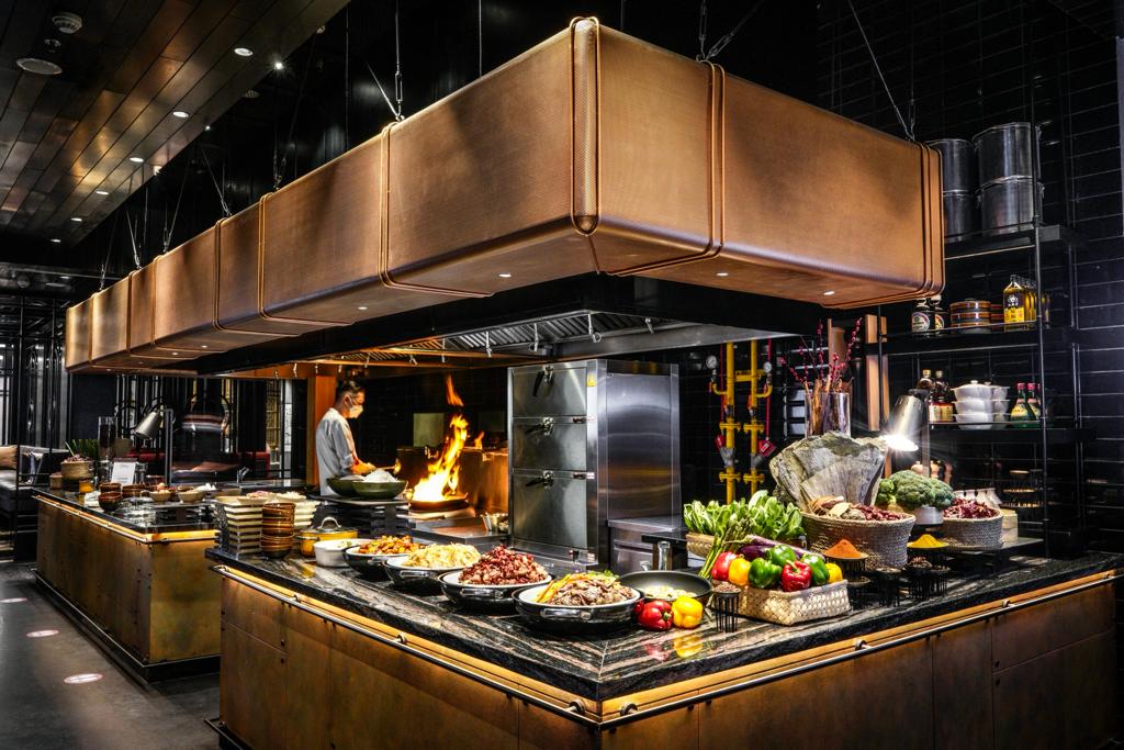 Konsep baru dari The Chinese National ini memberikan nilai tambah pada pengalaman bersantap bagi para pecinta kuliner.