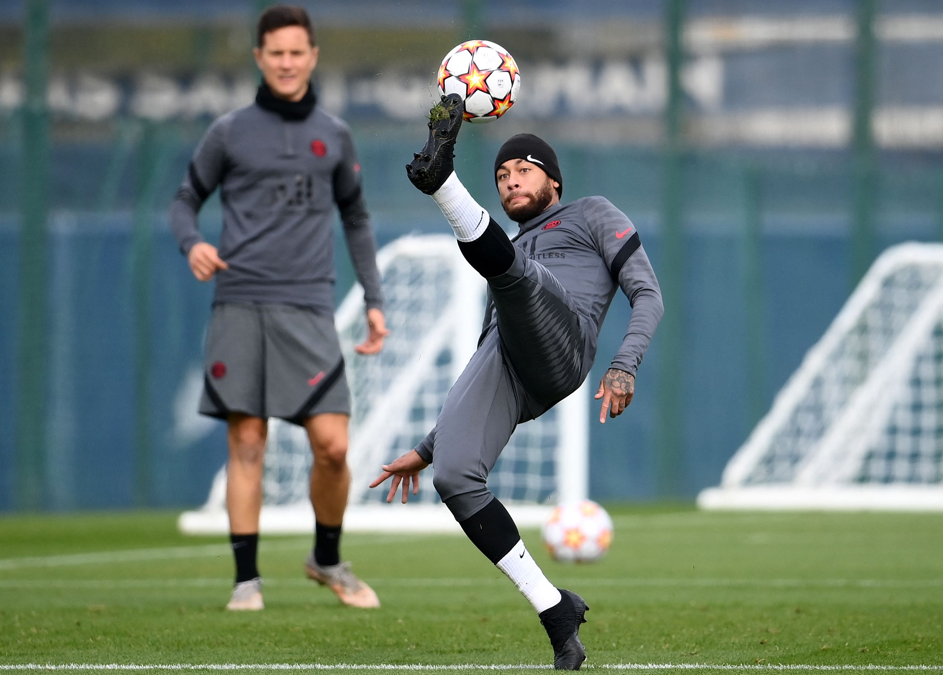 Neymar saat berlatih bersama PSG