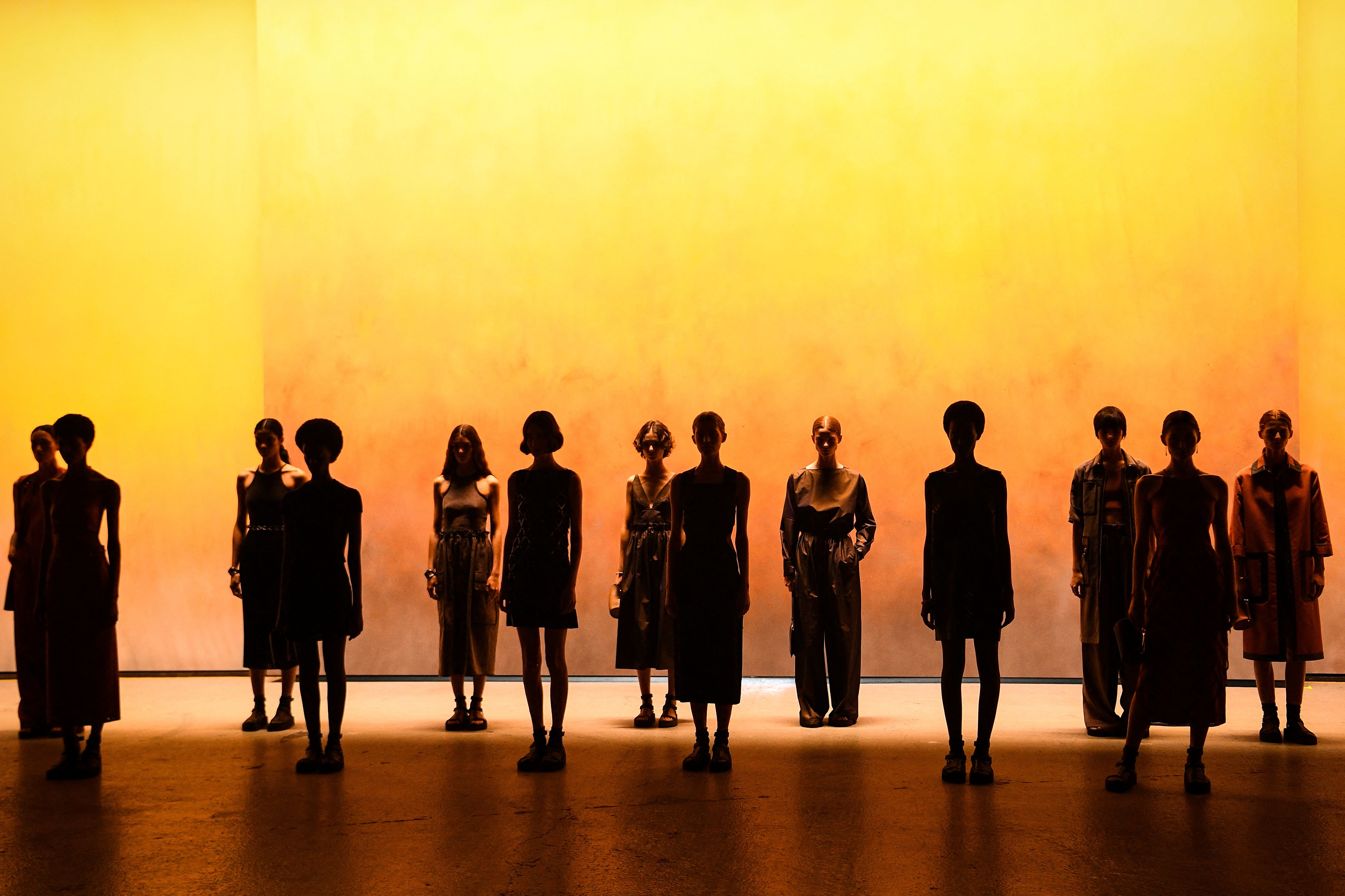 Peragaan busana Hermes di Paris Fashion Week. 