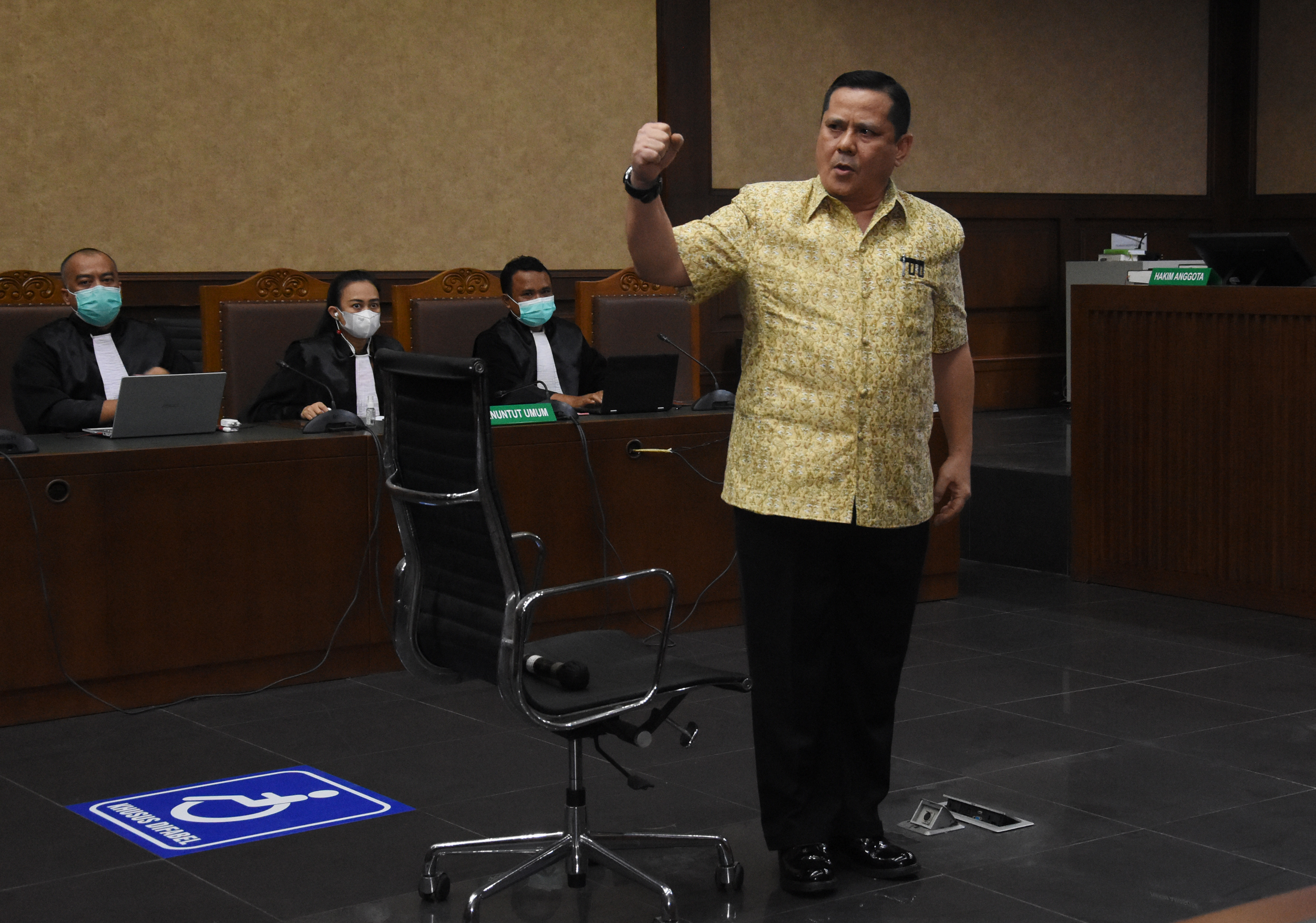 Tersangka kasus penganiayaan Irjen Napoleon Bonaparte