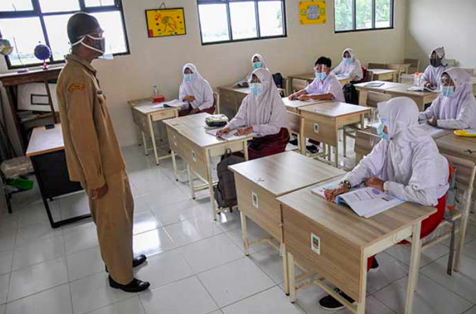 Pemkot Bandung Hentikan PTM Terbatas Di 12 Sekolah 