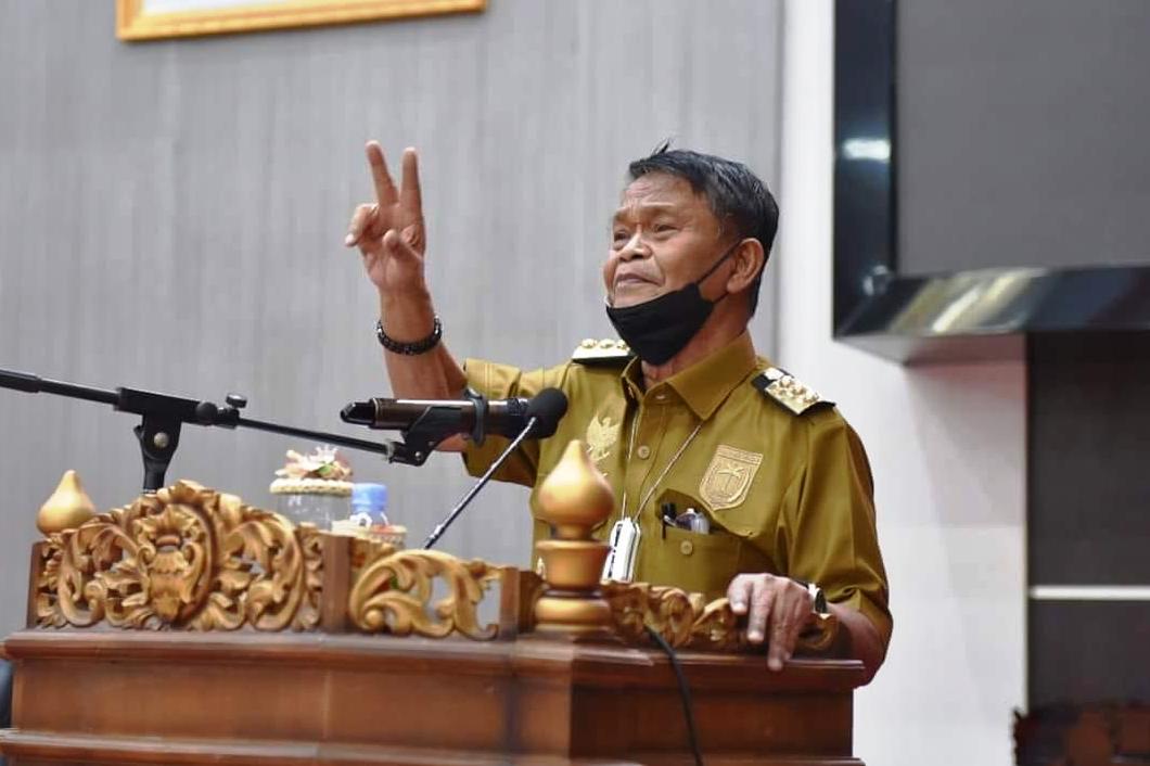 Gubernur Sulteng, Rusdy Mastura. 