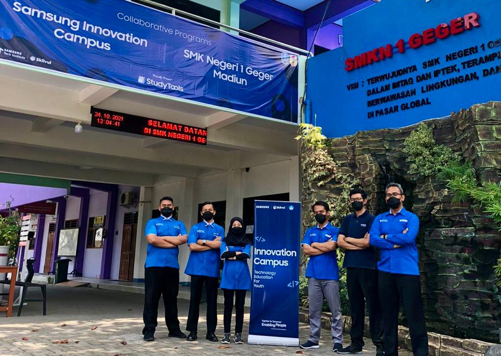Samsung Innovation Campus Bekali Lulusan SMK dengan Web Programming