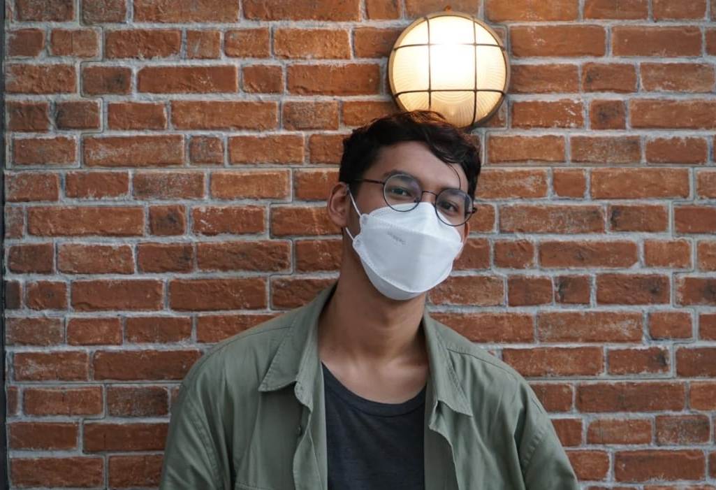 Cegah penularan Covid-19, masyarakat diajak menggunakan masker yang efektif menyaring partikel virus airbone.