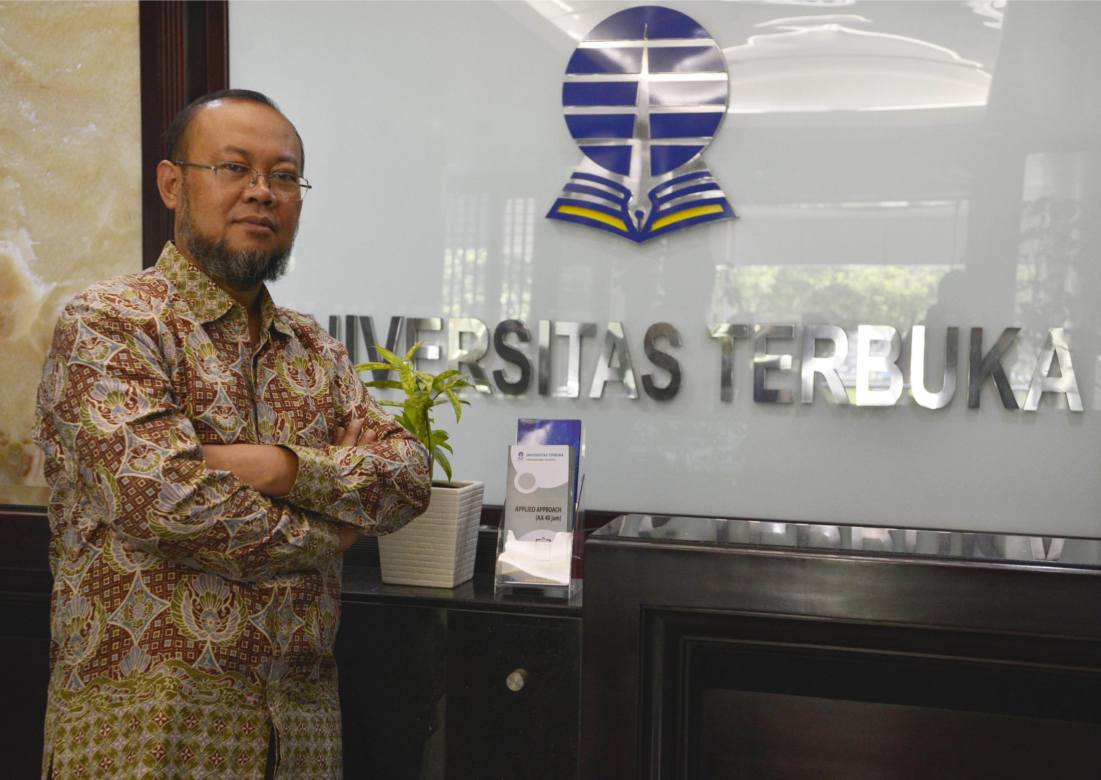 UT Wisuda 27 Pekerja Migran Indonesia Di Malaysia    