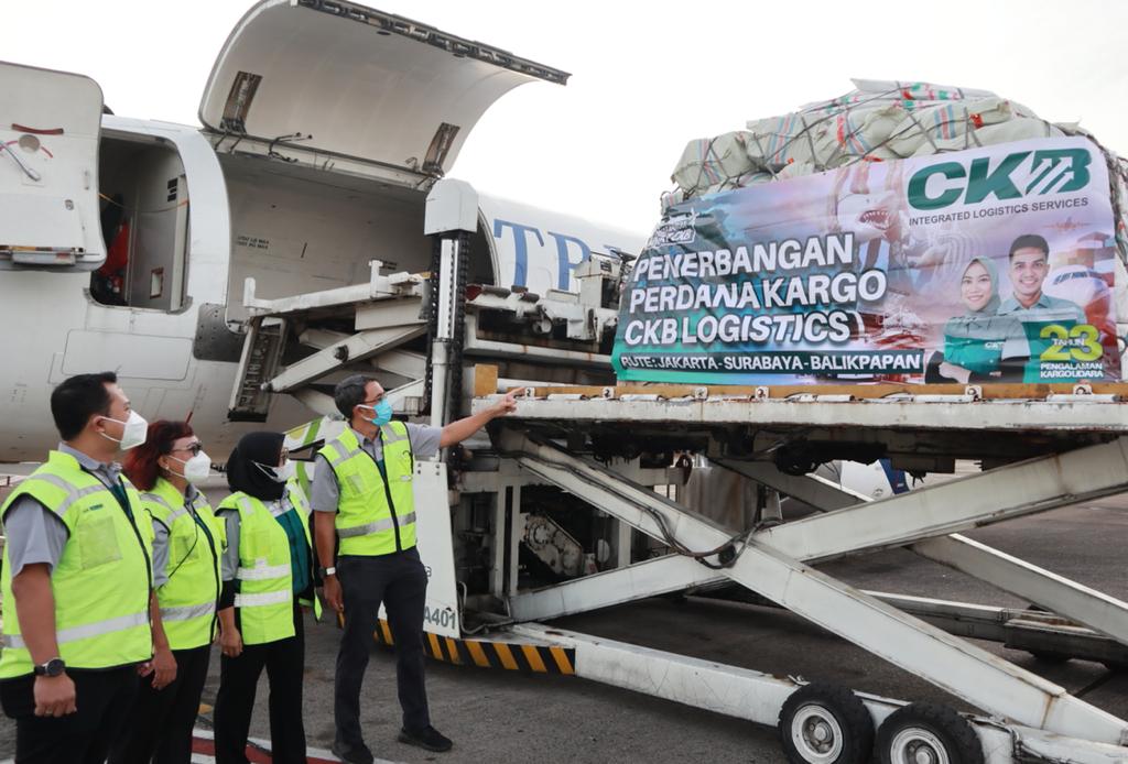 PT Cipta Krida Bahari (CKB Group) membuka rute Jakarta-Surabaya ke Balikpapan.