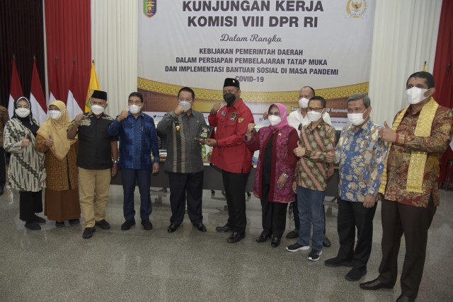 Tim Kunspek Komisi VIII DPR RI bertemu Gubernur Lampung Arinal Djunaidi di Rumah Dinas Gubernur Lampung.