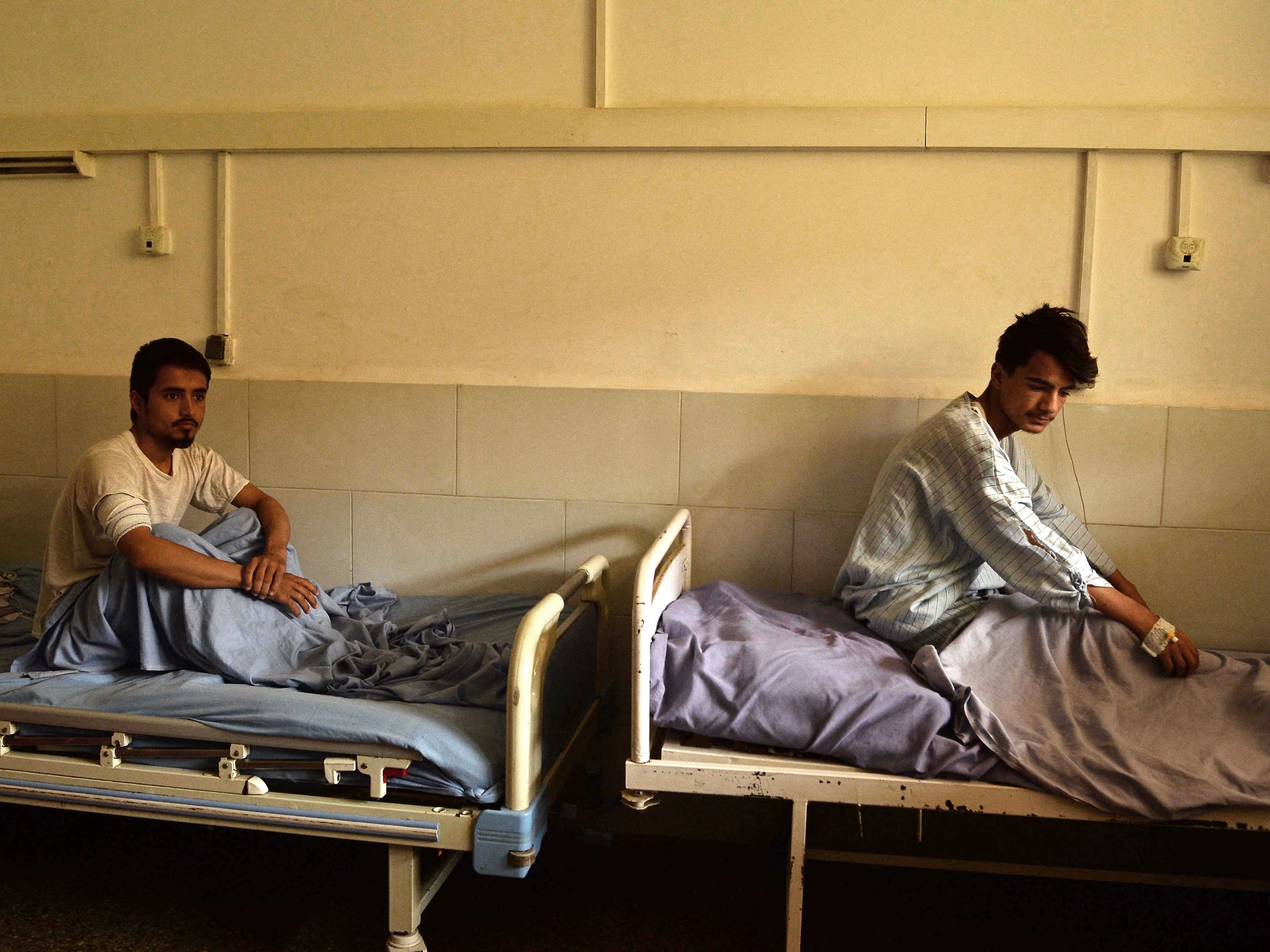 Kisah Anak dan Remaja saat Ledakan di Masjid Syiah Afghanistan